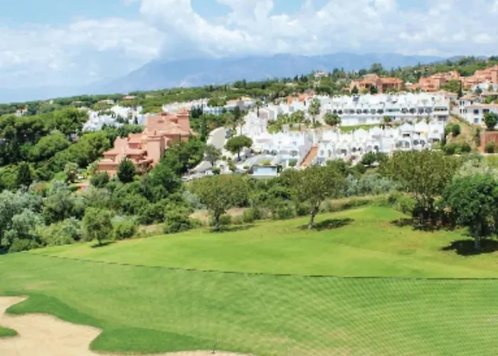 בית נופש Cabopino Stunning 4bedroom Frontline Golf House מארבלה